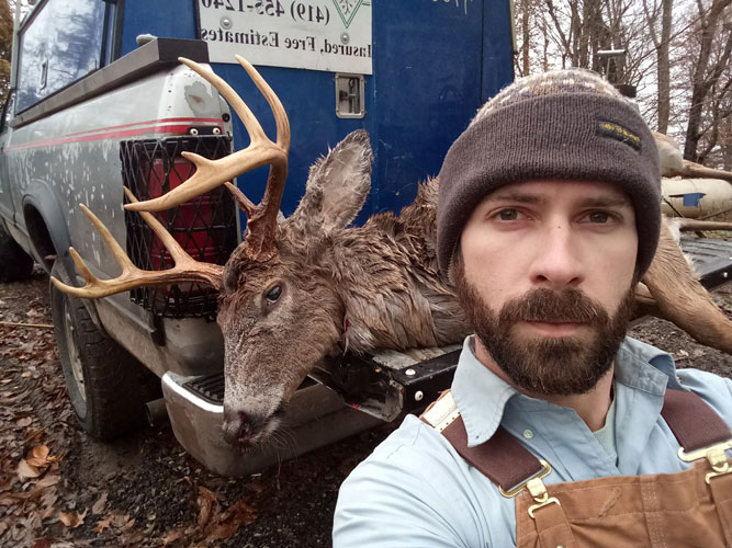 Whitetail Deer Hunting in Bellville OH